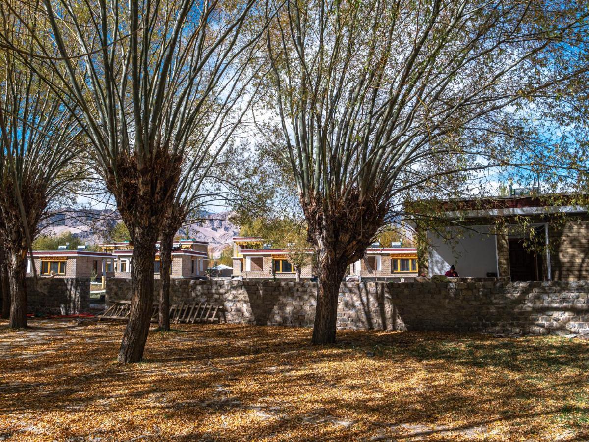 Le Mentok Wellness Resort Leh Exterior photo