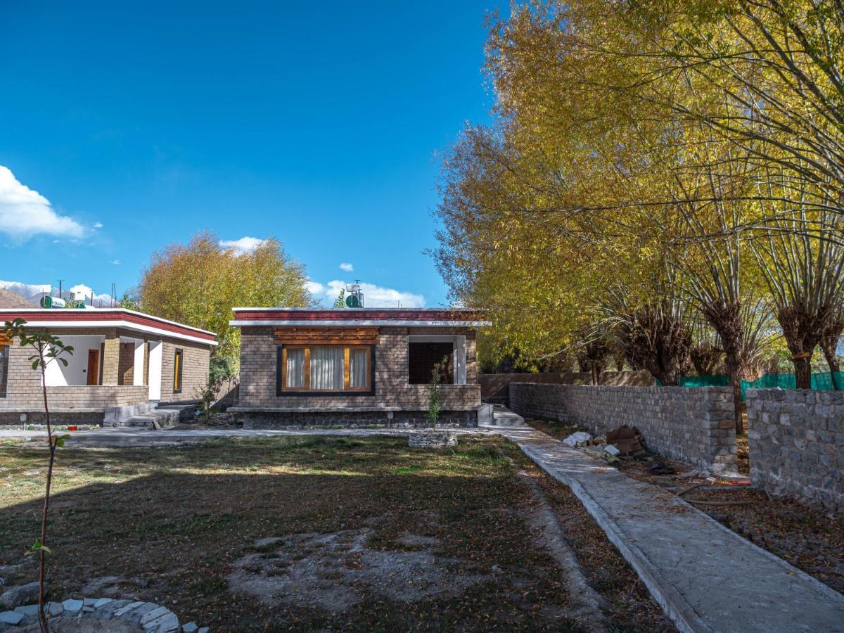 Le Mentok Wellness Resort Leh Exterior photo