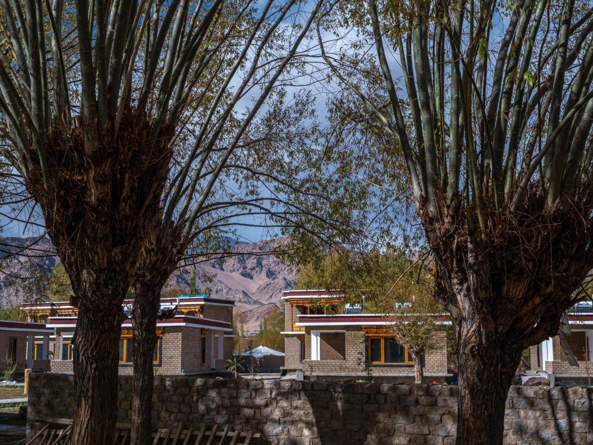 Le Mentok Wellness Resort Leh Exterior photo