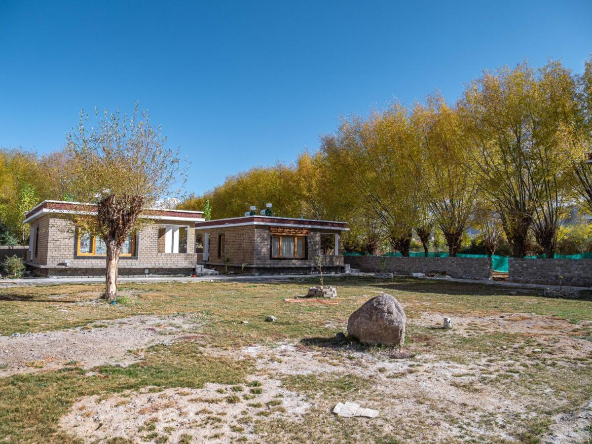 Le Mentok Wellness Resort Leh Exterior photo